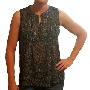 Vince Camuto floral split neck sleeveless tank top